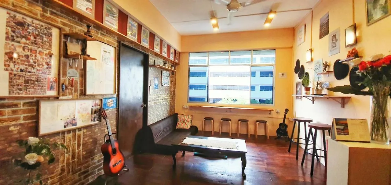 Escape Backpackers Kk Hostel Kota Kinabalu 0*,