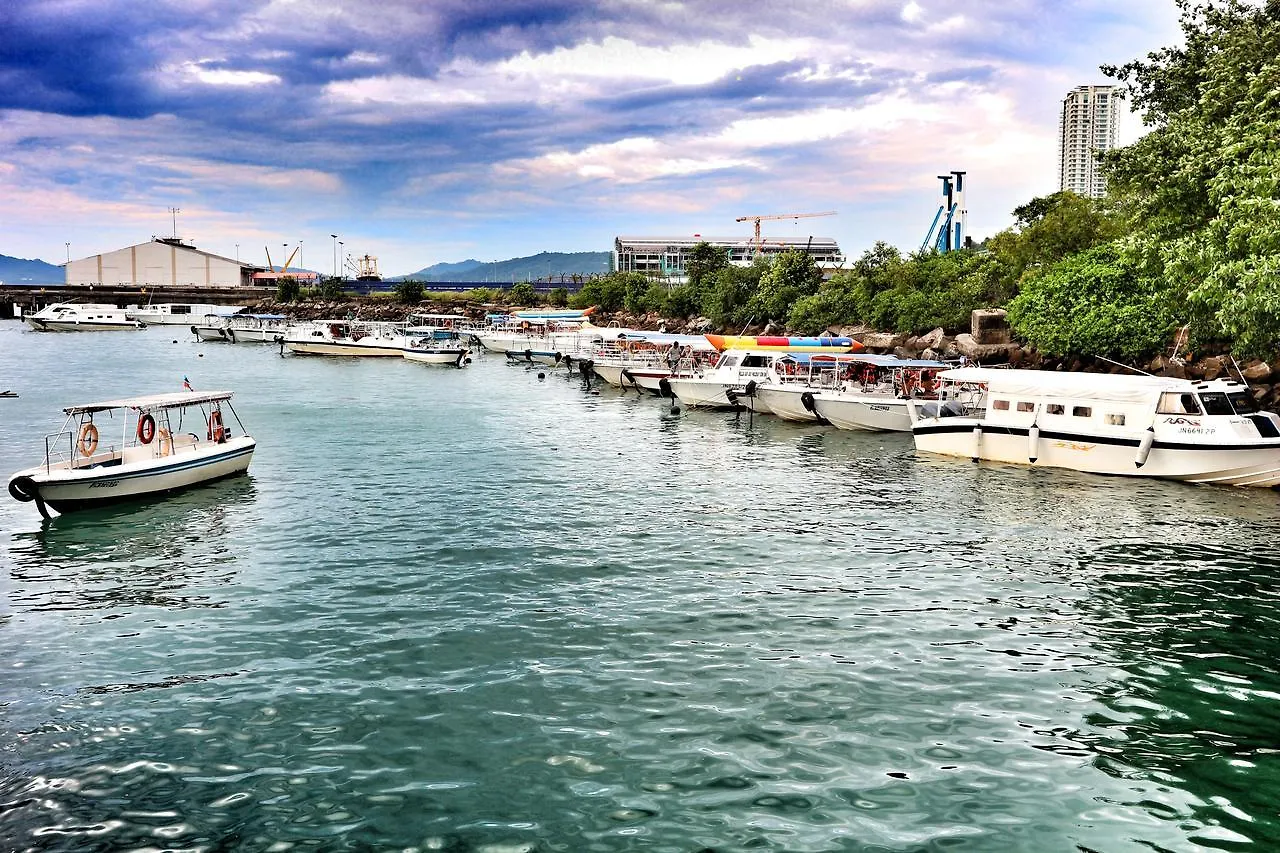 Escape Backpackers Kk Pansiyon Kota Kinabalu Malezya