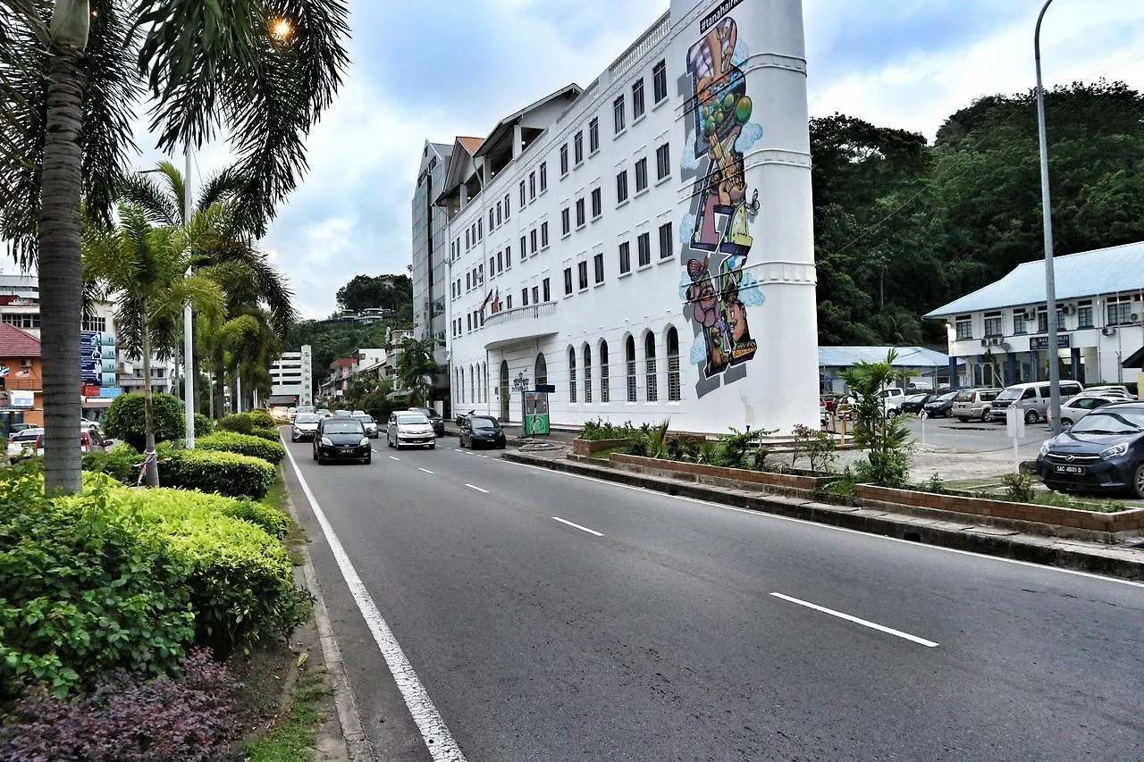 Albergue Escape Backpackers Kk Kota Kinabalu